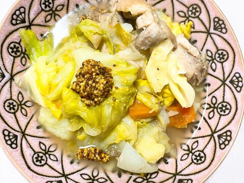 春野菜と鶏肉のたべるスープ